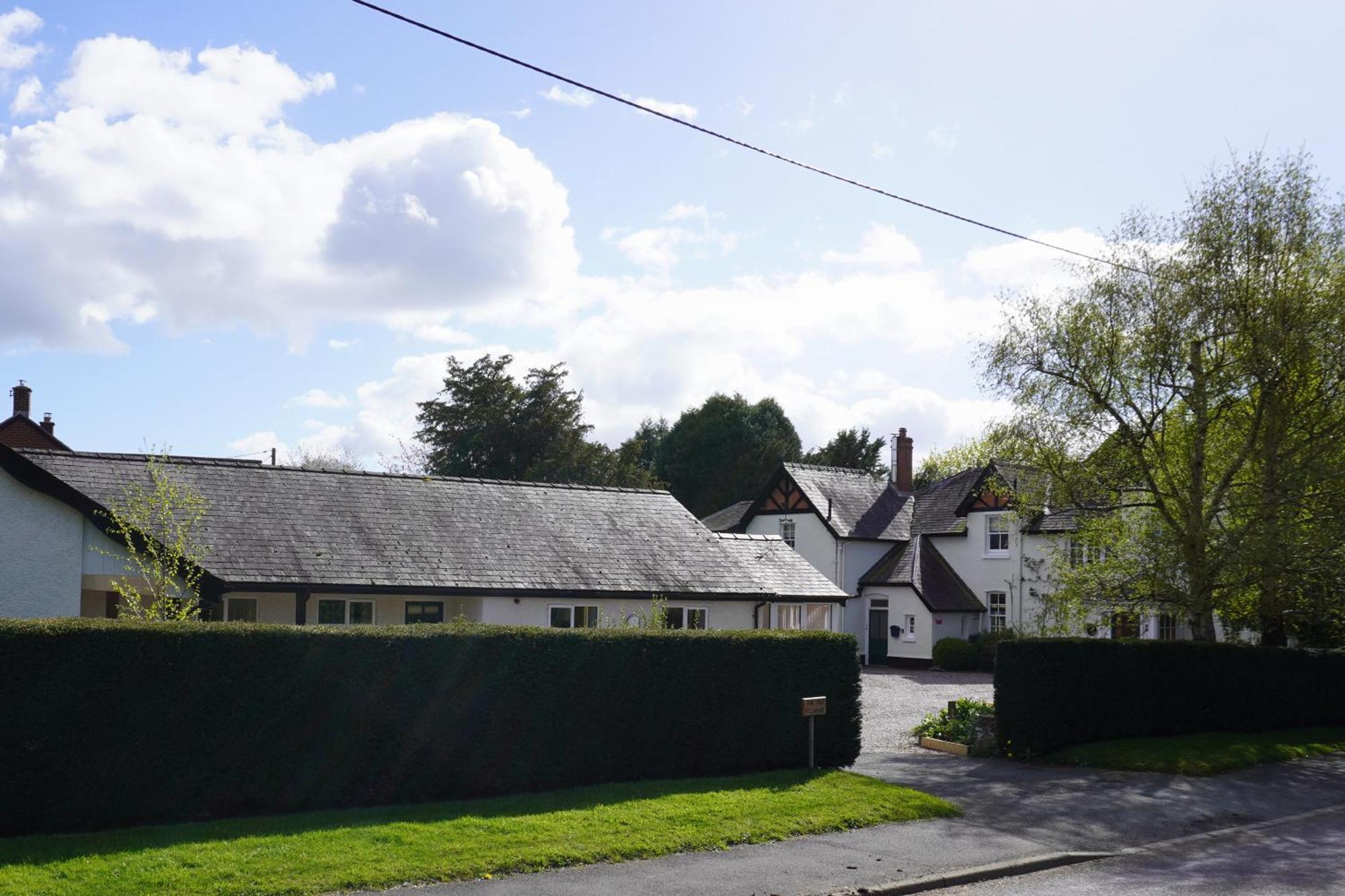 The Old Vicarage Self-Contained Apartments Lydbury North Exterior photo