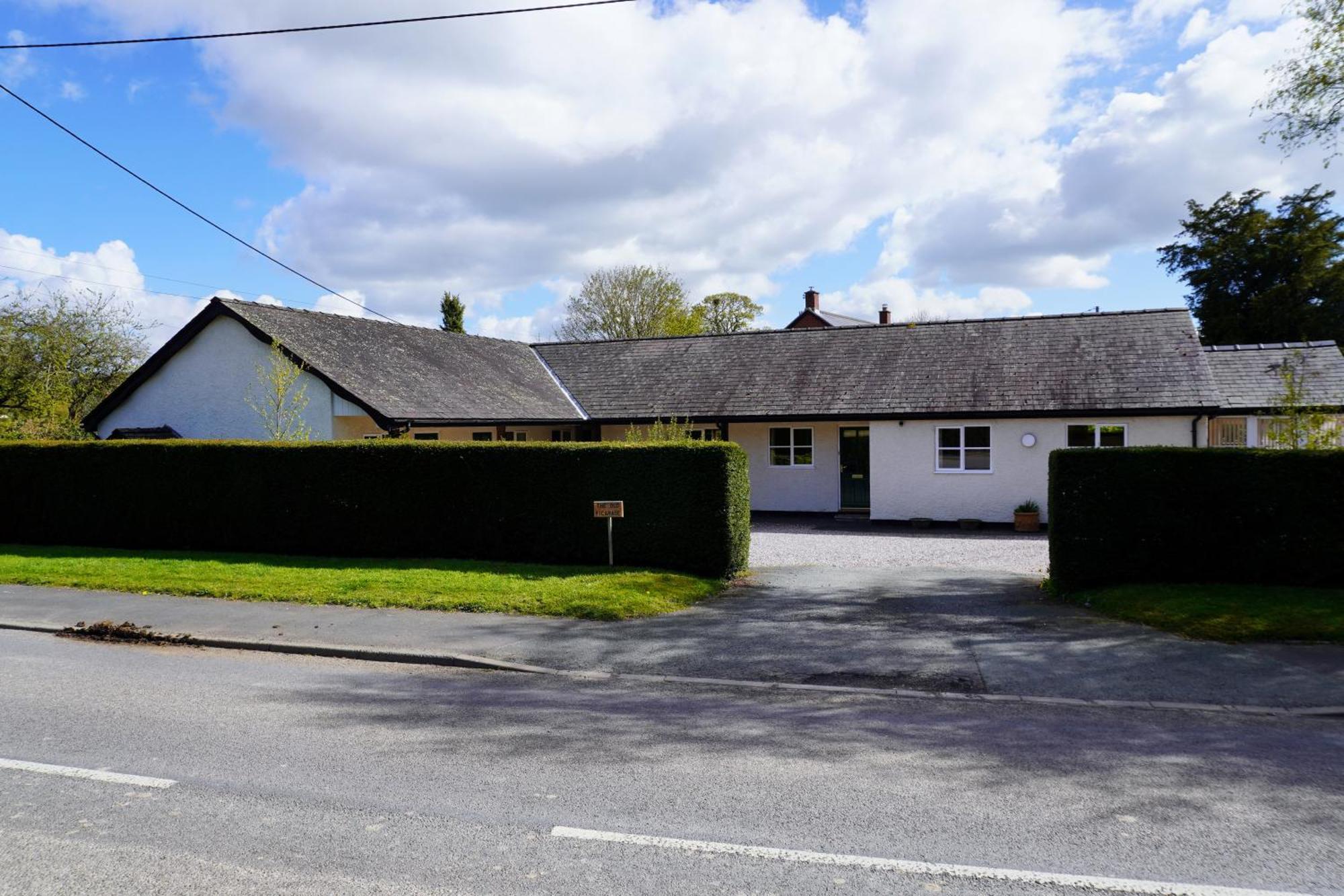 The Old Vicarage Self-Contained Apartments Lydbury North Exterior photo