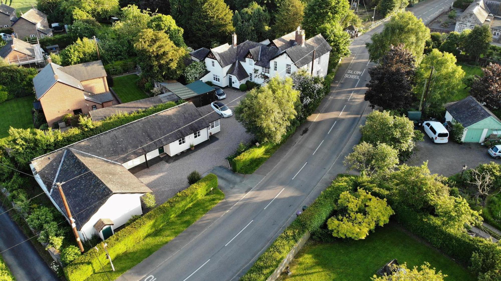 The Old Vicarage Self-Contained Apartments Lydbury North Exterior photo